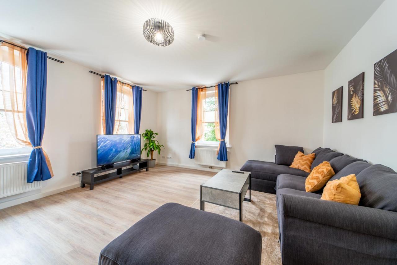 Grosse 3-Zimmer Wohnung - Zentral-Coburg - Kostenloser Parkplatz 外观 照片